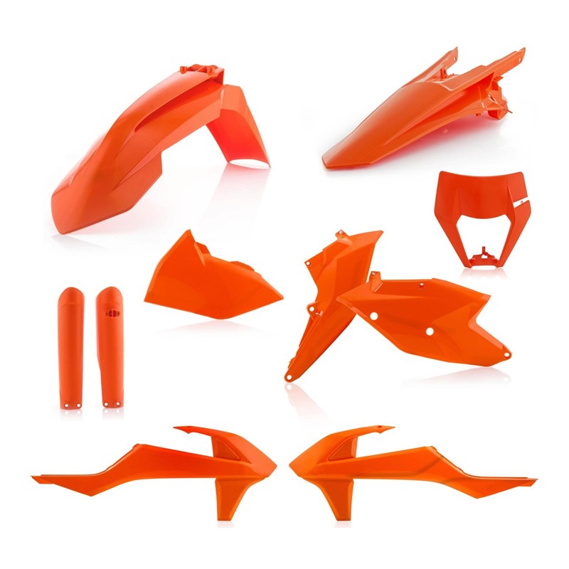 PLASTIC KIT FULL EXC&F 17-19